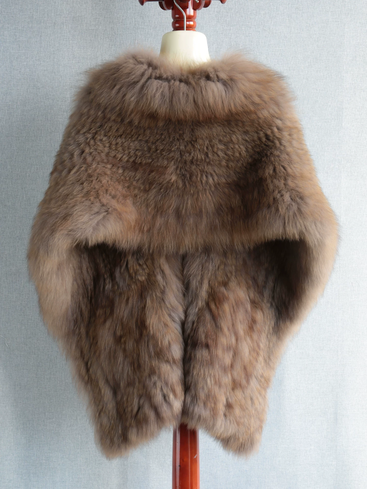 Women’s Fox Fur Cape – Handmade, Double-Sided Thick Woven Fur Shawl and Scarf