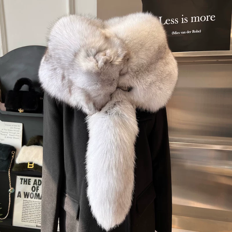 Full-Pelt Fox Fur Scarf – Long Winter Fur Wrap for Men & Women, Real Fur Collar and Shoulder Shawl